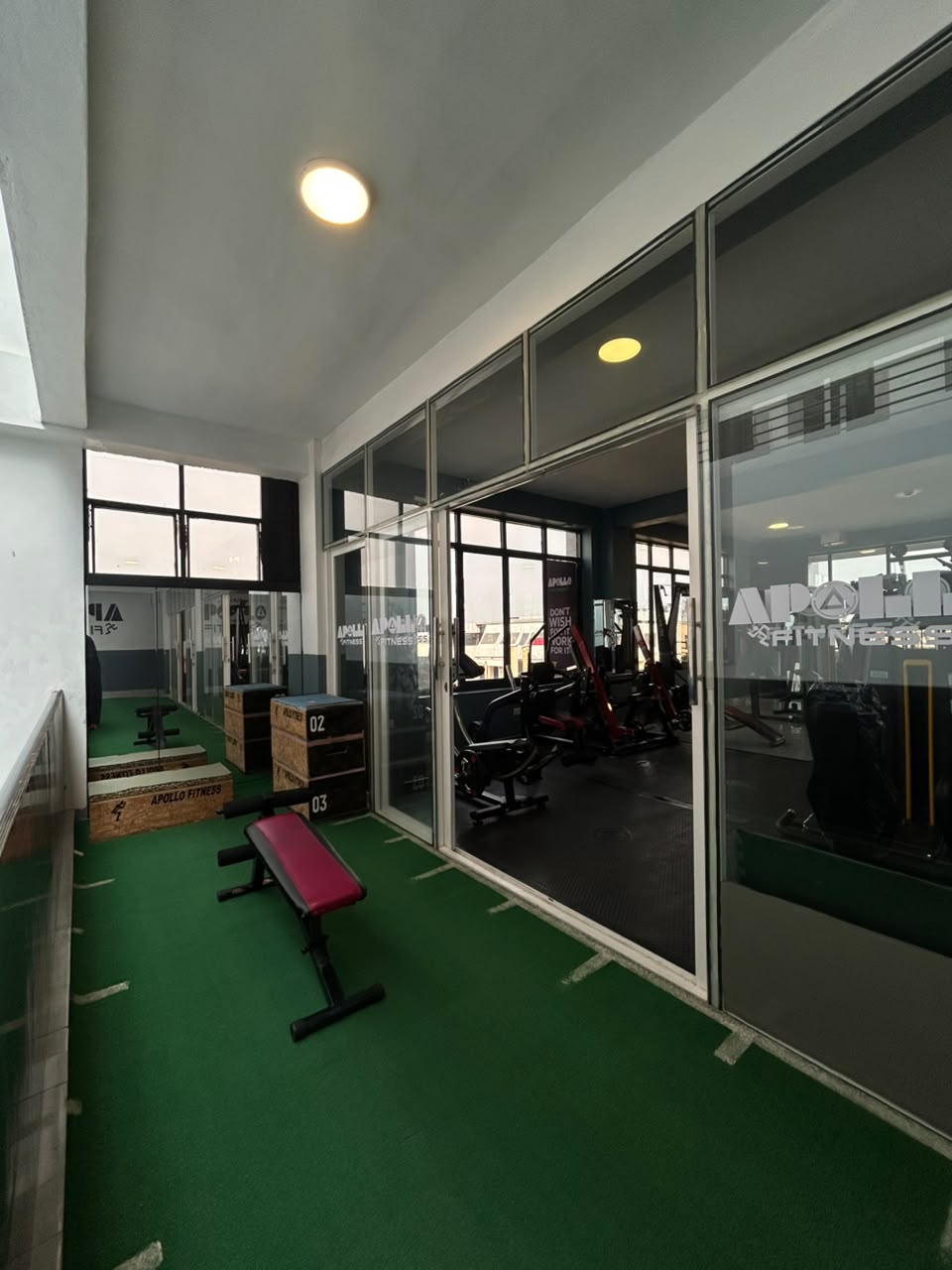 Apollo Fitness entrance signage